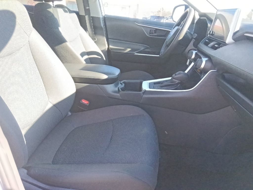 Used 2024 Toyota RAV4 LE image 30