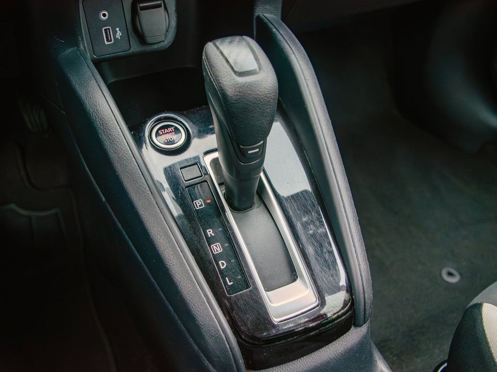 Used 2022 Nissan Versa SV image 19