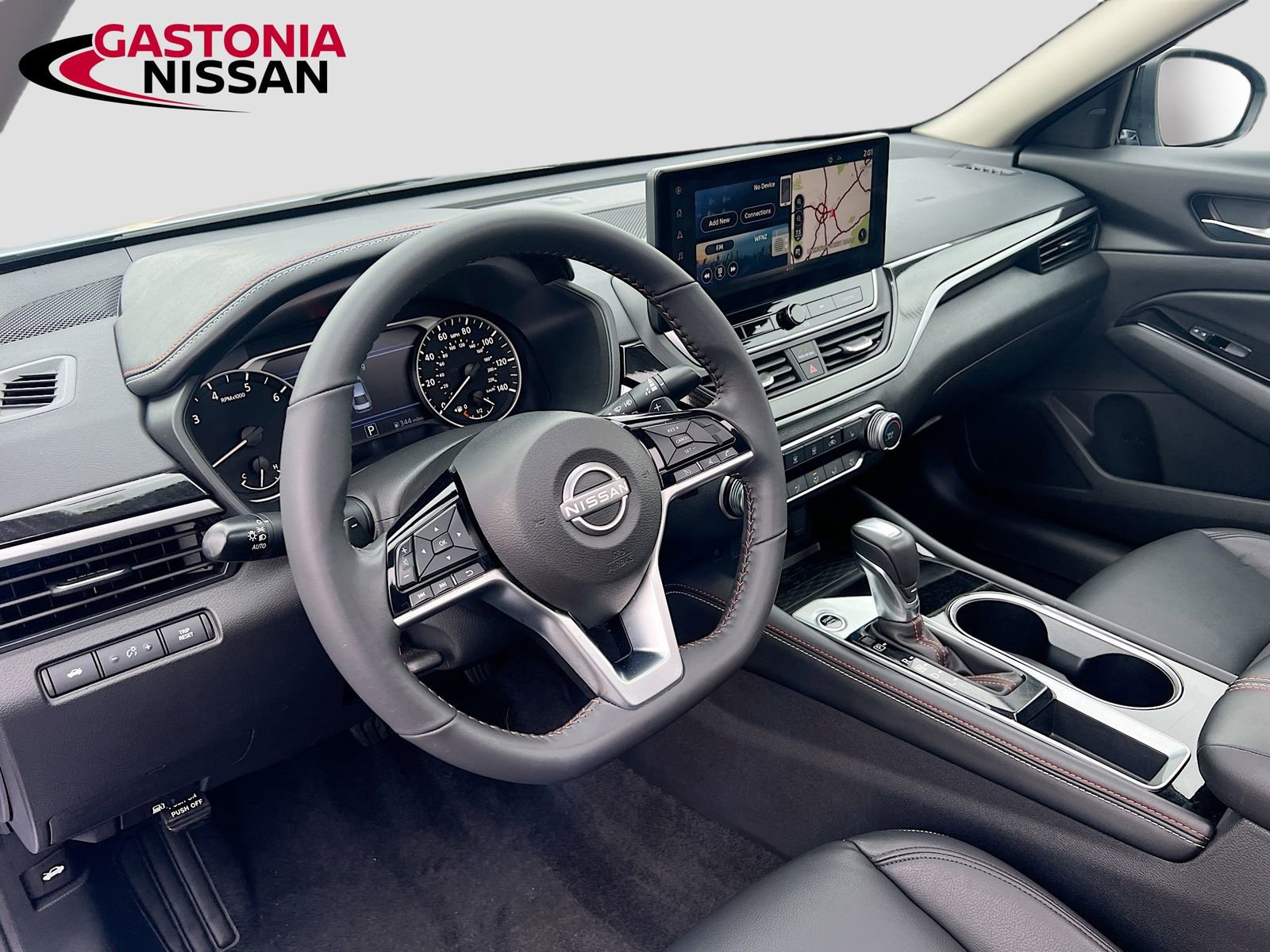 Used 2024 Nissan Altima 2.5 SR w/ SR Premium Package image 11