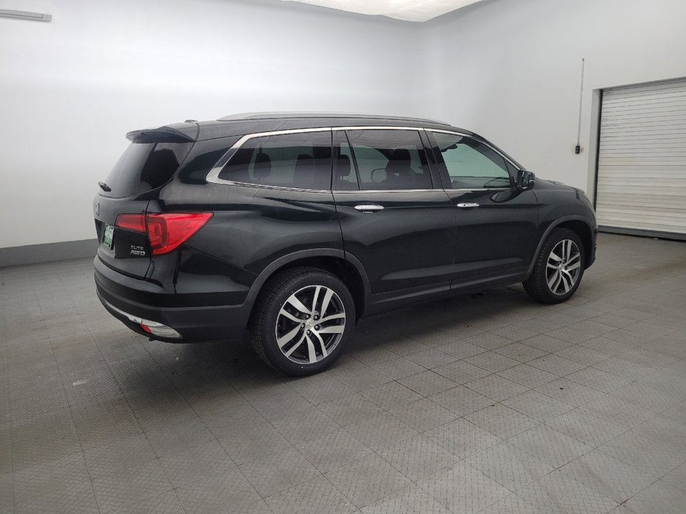 Used 2017 Honda Pilot Elite image 10