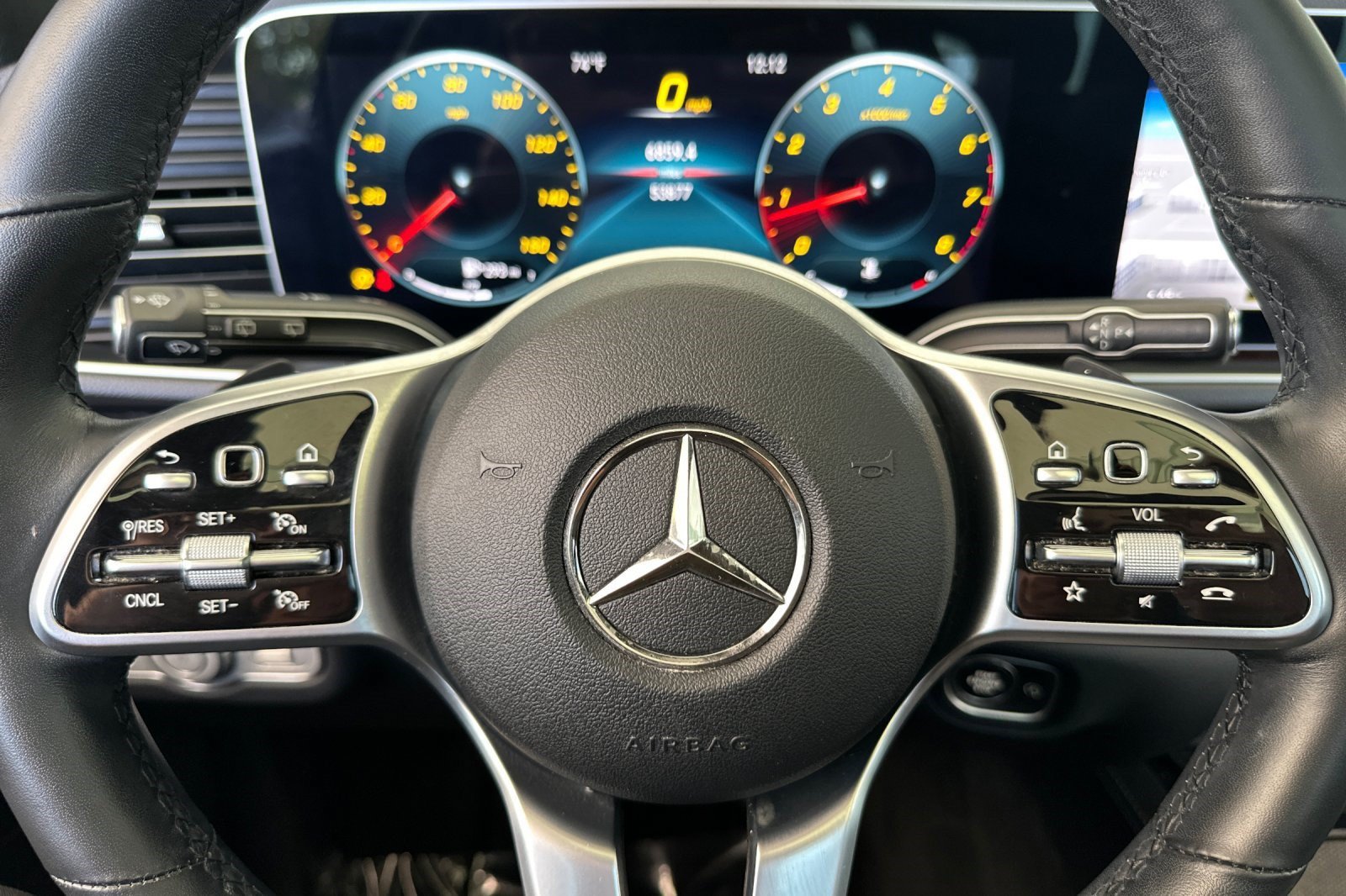 Used 2022 Mercedes-Benz GLE 350 4MATIC image 11