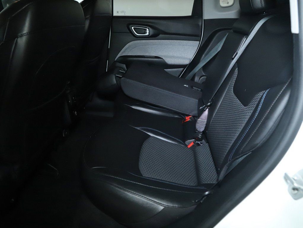 Used 2022 Jeep Compass Latitude AWD/4WD image 14