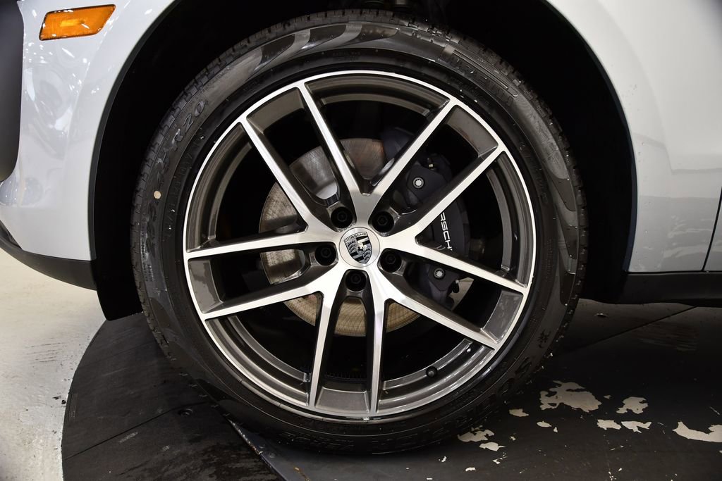 Used 2025 Porsche Macan Turbo image 15