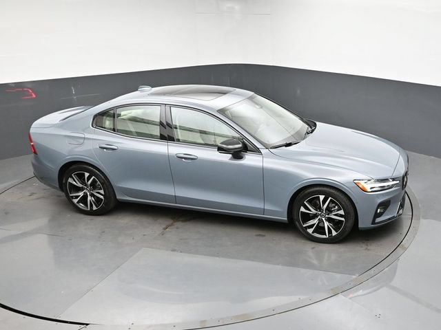 Used 2023 Volvo S60 B5 Plus FWD image 41
