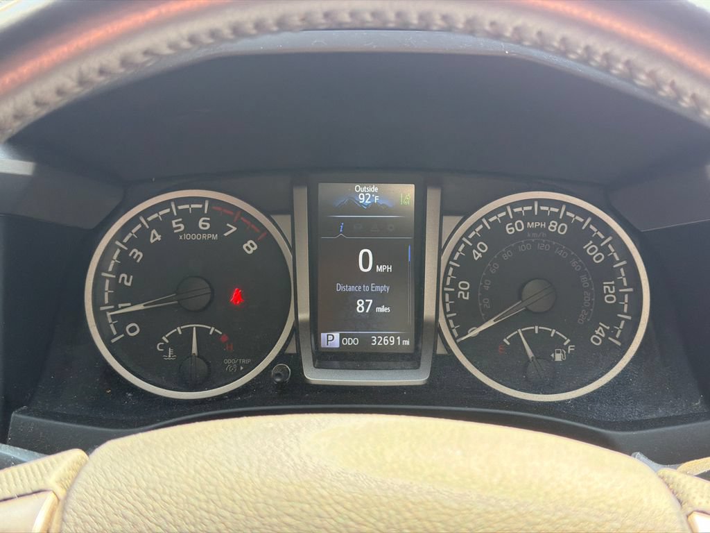Used 2022 Toyota Tacoma SR5 w/ Technology Package RWD image 31