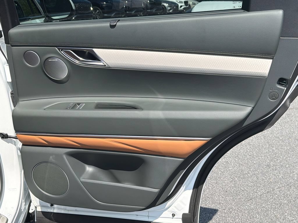 New 2027 Genesis GV80 2.5T Prestige AWD/4WD image 18