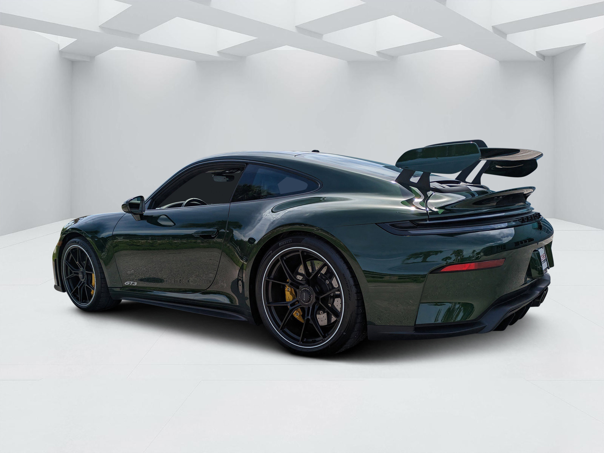Used 2025 Porsche 911 GT3 RWD image 5