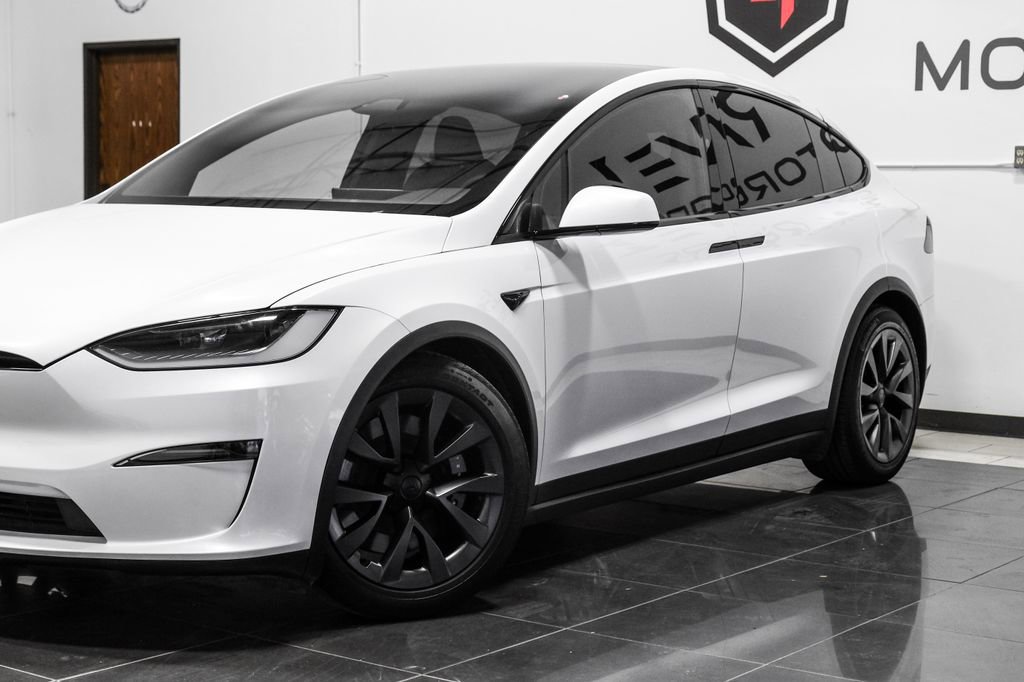 Used 2023 Tesla Model X image 10