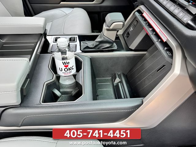 Used 2026 Toyota Tundra Limited AWD/4WD image 29
