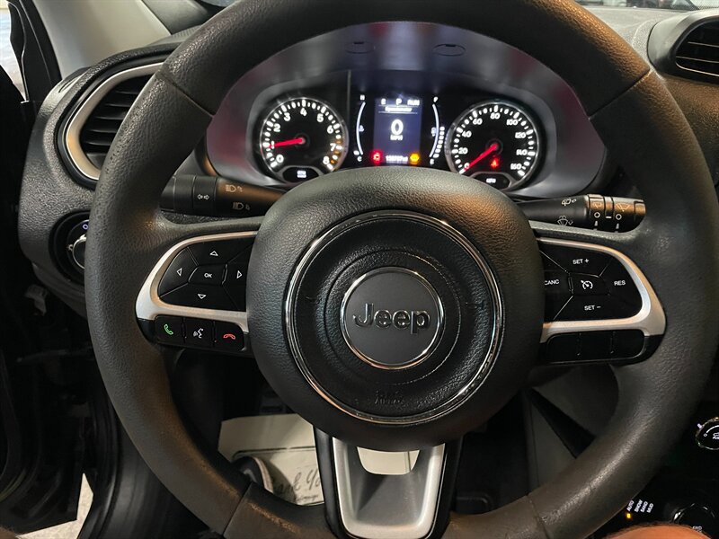 Used 2020 Jeep Renegade Sport w/ UConnect 7.0 Group AWD/4WD image 9
