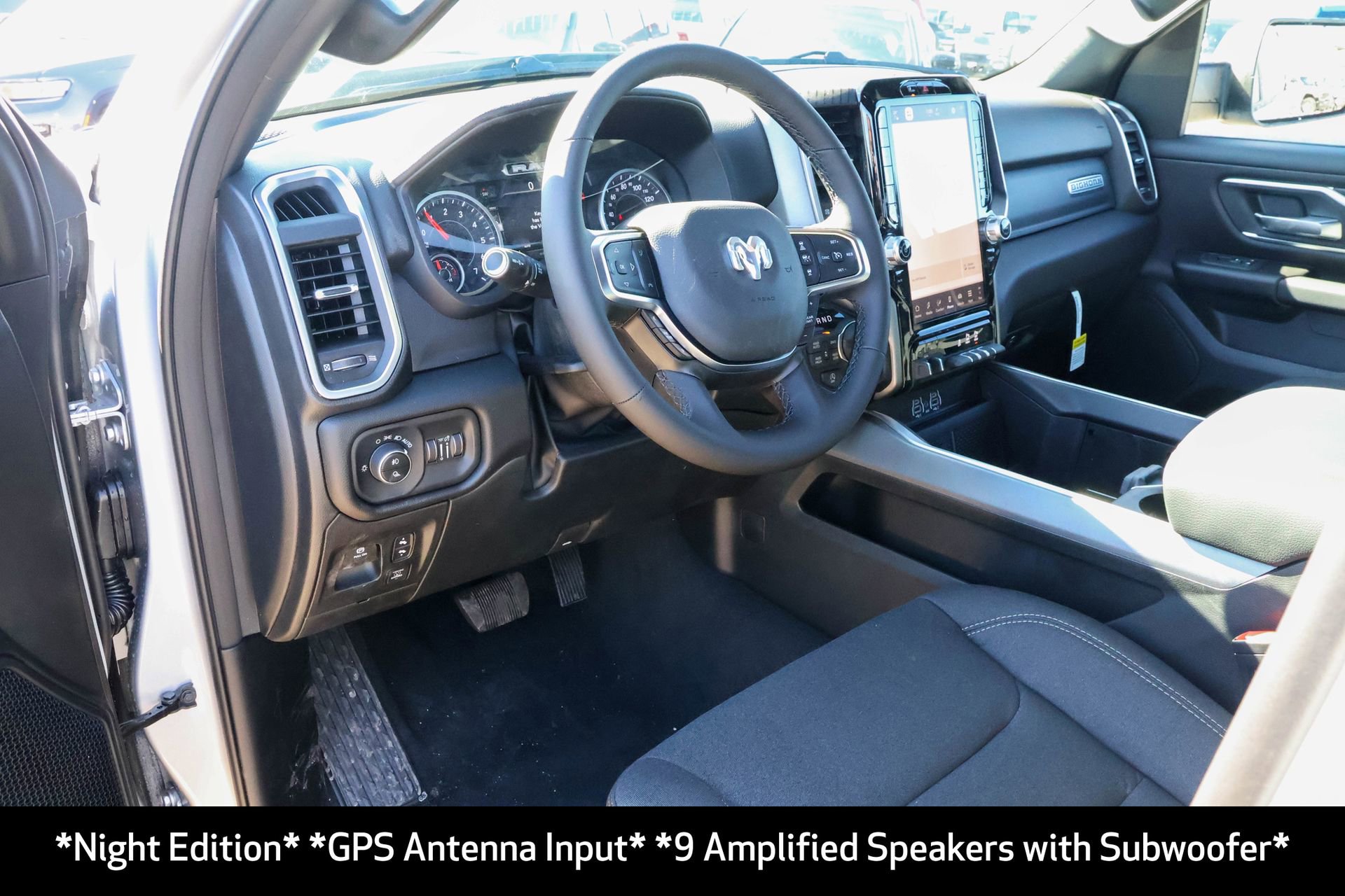 New 2026 RAM 1500 4x4 Crew Cab image 4