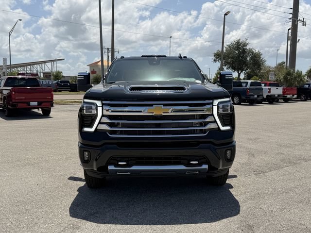 New 2026 Chevrolet Silverado 3500 High Country w/ High Country Premium Package AWD/4WD image 8
