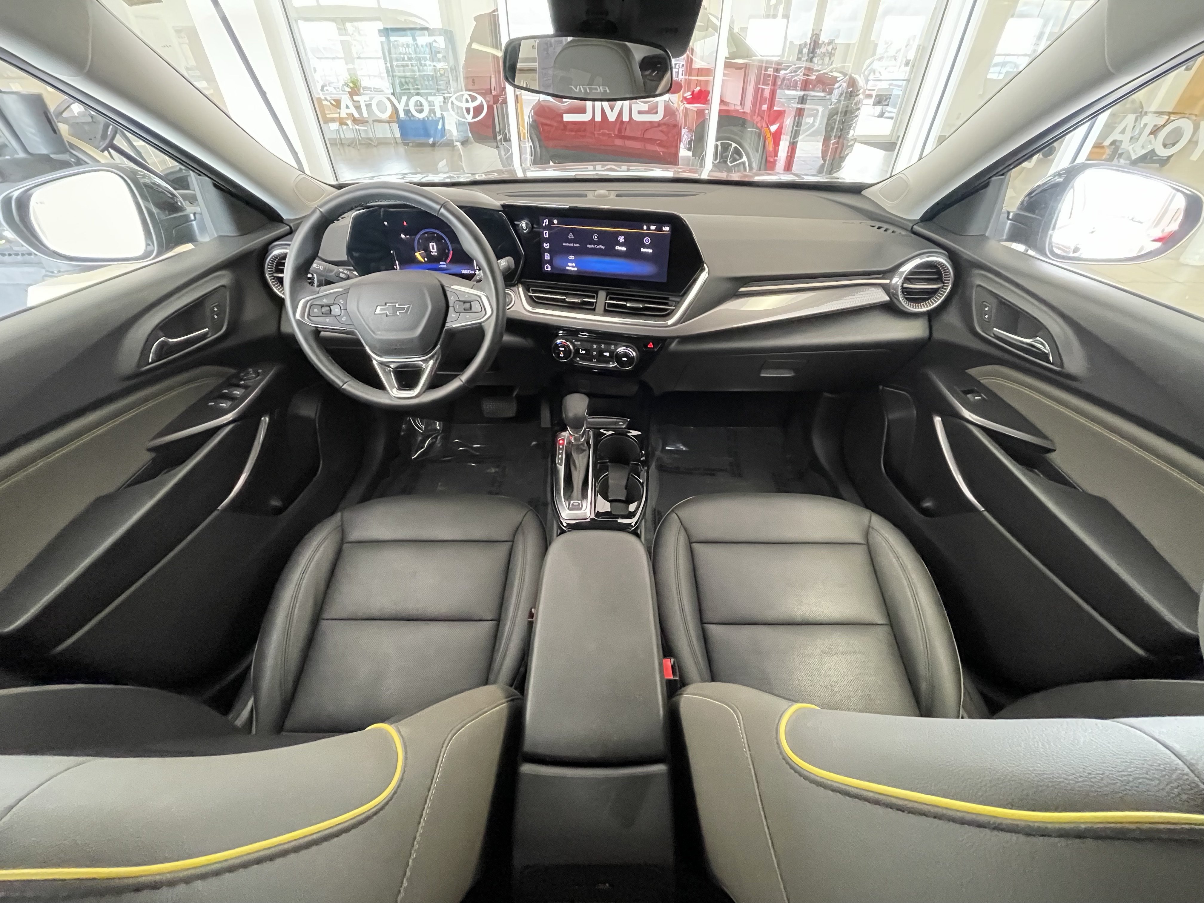 Certified 2025 Chevrolet Trax ACTIV w/ Driver Confidence Package FWD image 11