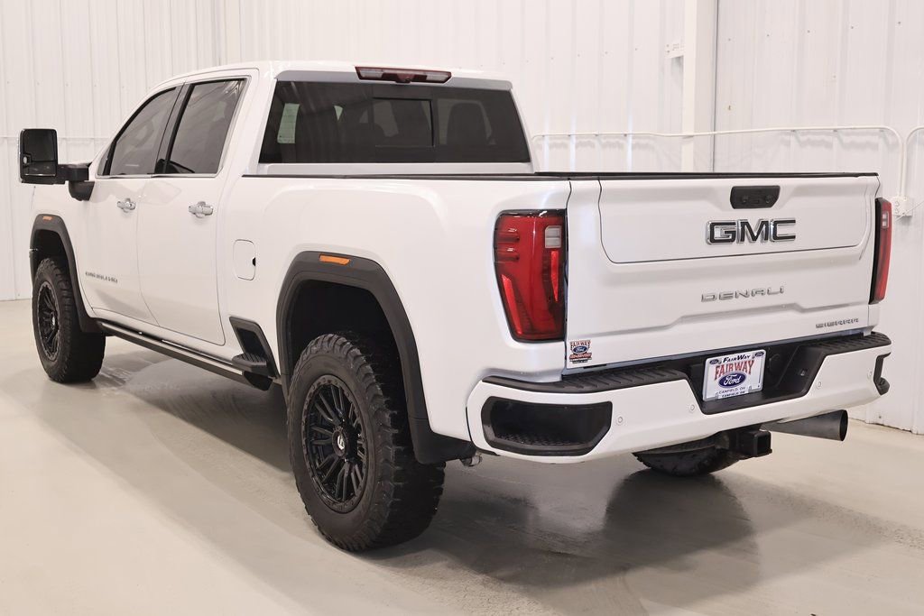 Used 2024 GMC Sierra 3500 Denali Ultimate image 8