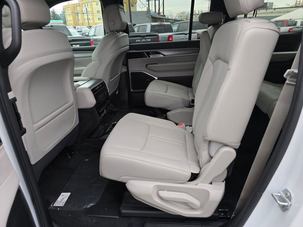 New 2025 Jeep Wagoneer Series II image 20