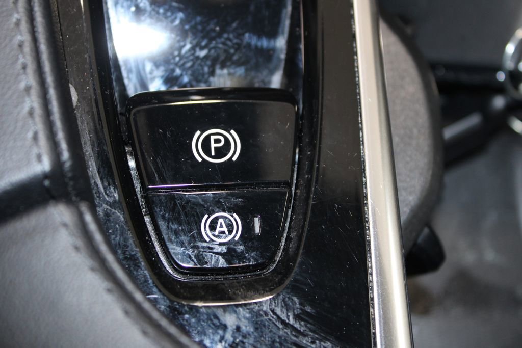 Used 2023 Volvo XC90 B5 Plus image 46