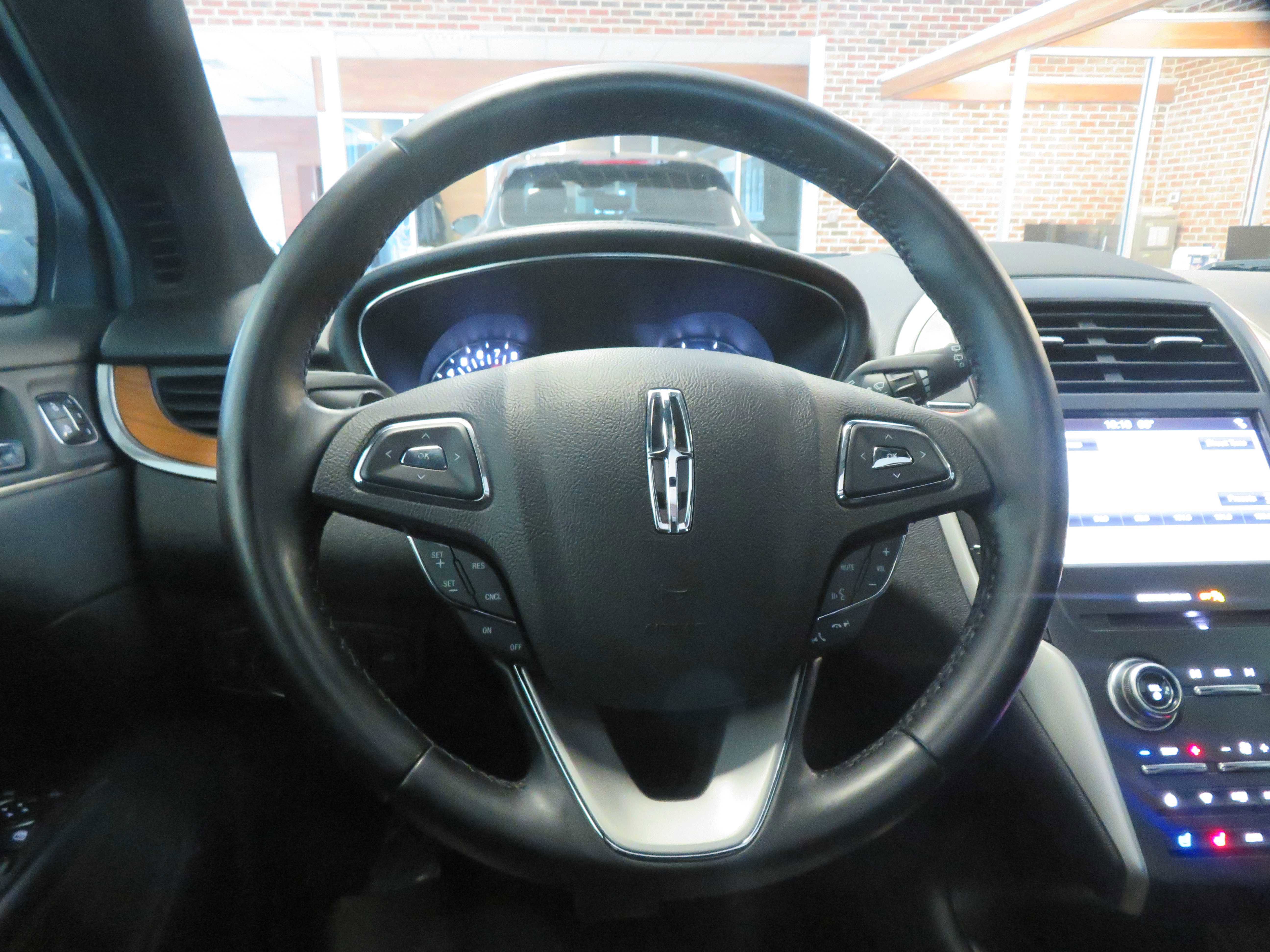 Used 2018 Lincoln MKC Reserve w/ Lincoln MKC Climate Package image 30