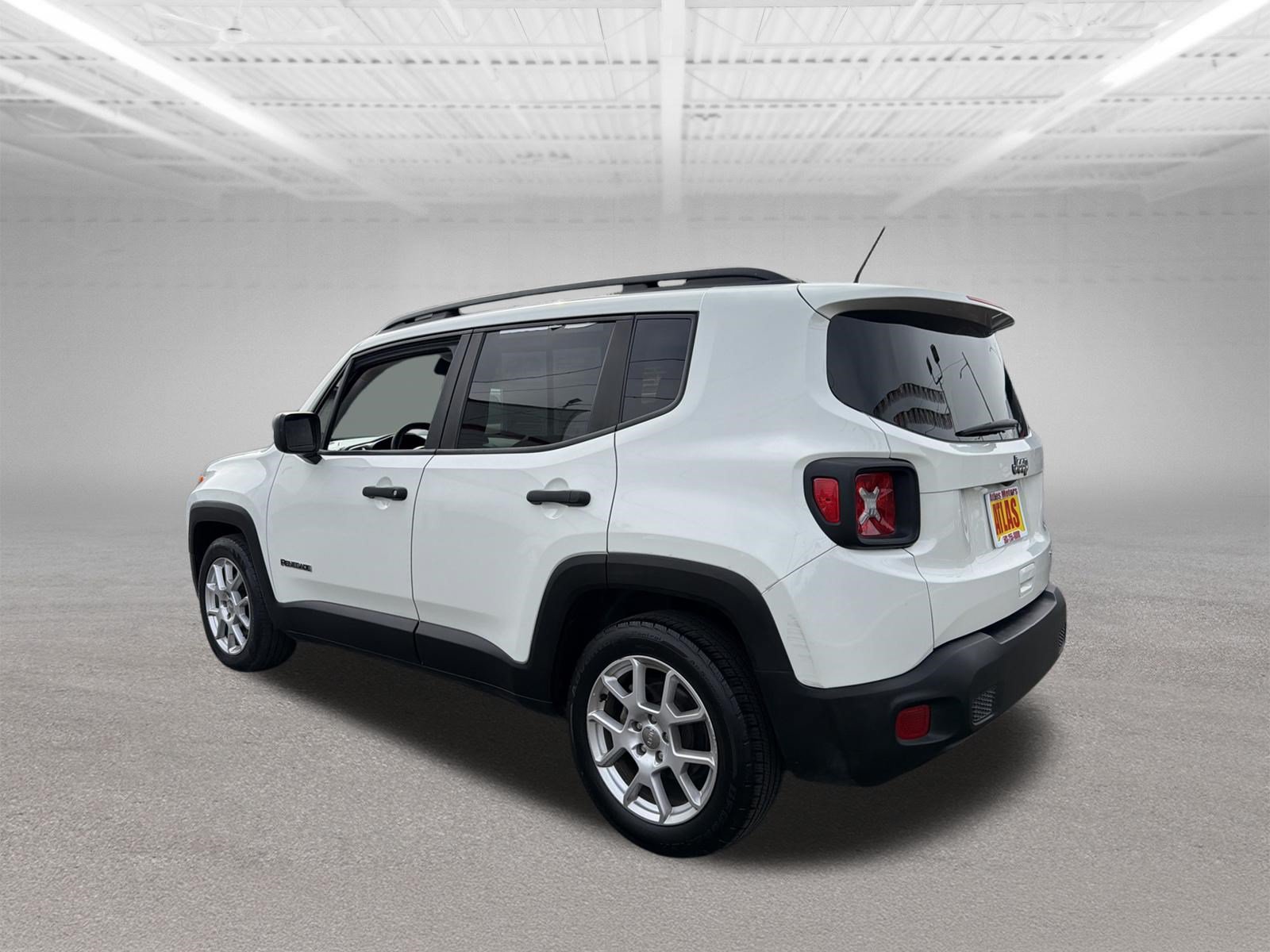 Used 2020 Jeep Renegade Sport w/ Sport Appearance Group FWD image 3