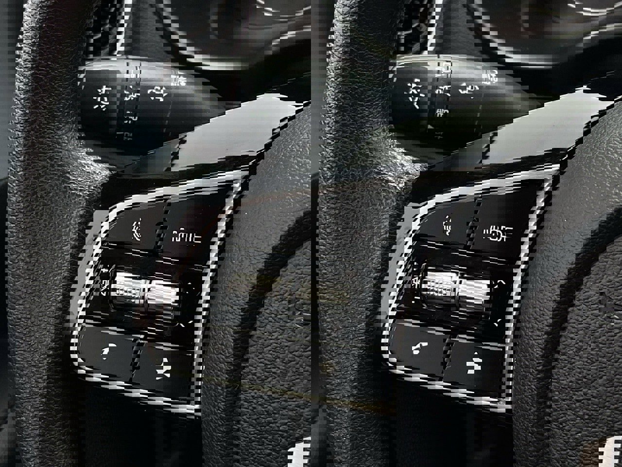 Used 2024 Kia Forte LXS w/ LXS Technology Package image 22