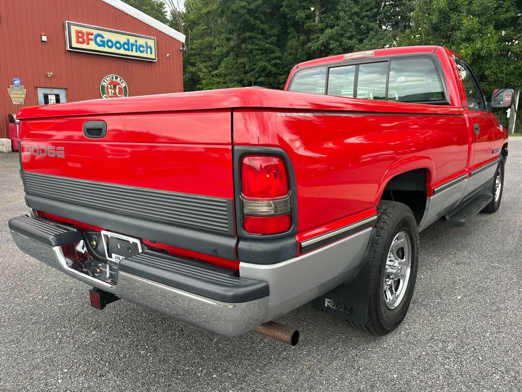 Used 1994 Dodge Ram 1500 Truck 2WD Regular Cab image 4