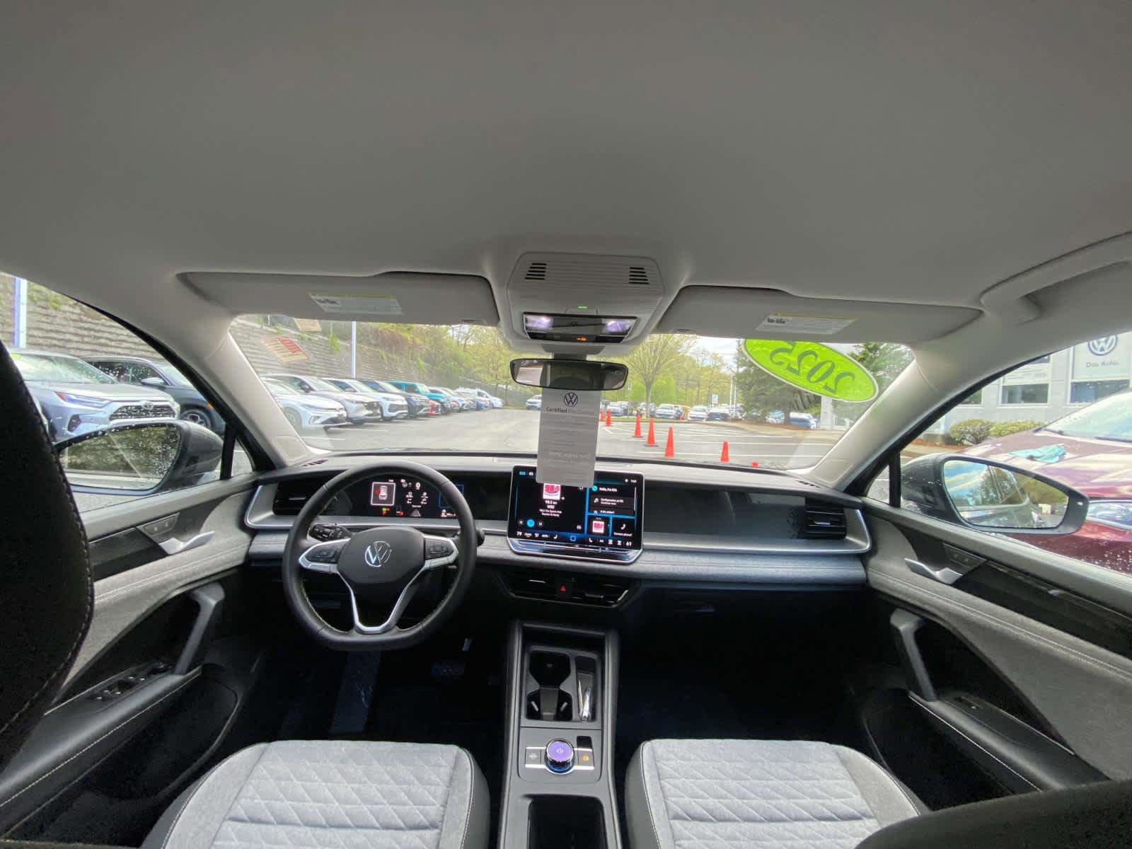 Certified 2025 Volkswagen Tiguan S AWD/4WD image 18