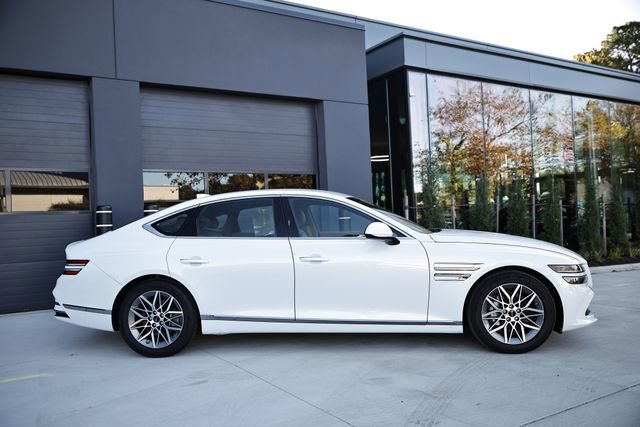 Used 2025 Genesis G80 2.5T image 3
