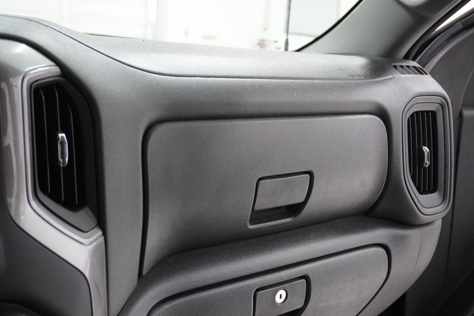 Used 2023 Chevrolet Silverado 1500 Custom image 24