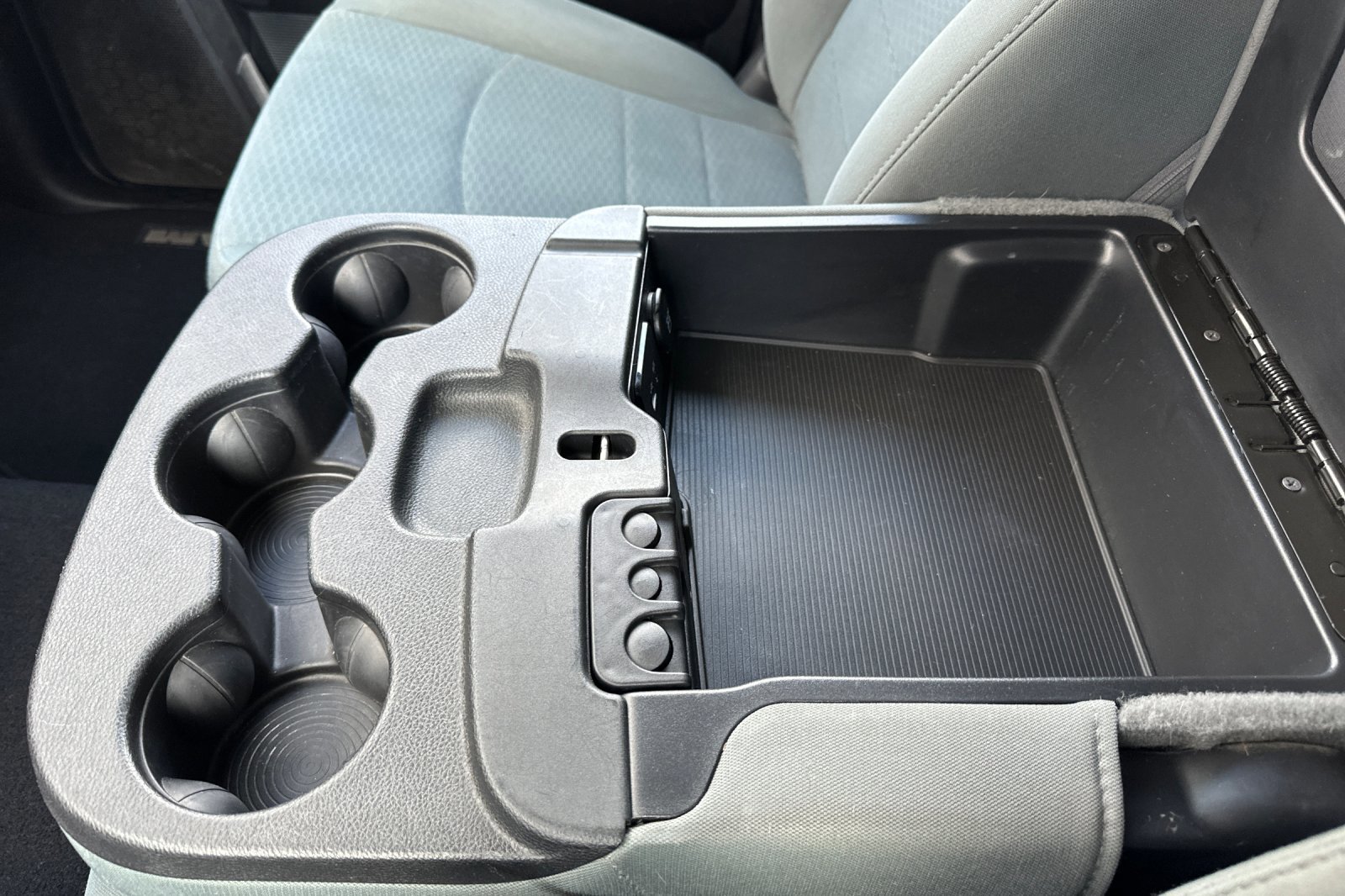 Used 2017 RAM 1500 Classic SLT image 30