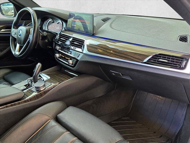 Used 2018 BMW 540i RWD image 24