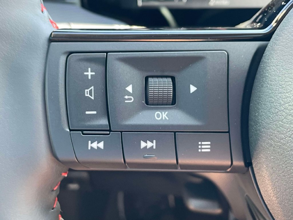 New 2027 Nissan Kicks SR w/ SR Premium Package AWD/4WD image 30