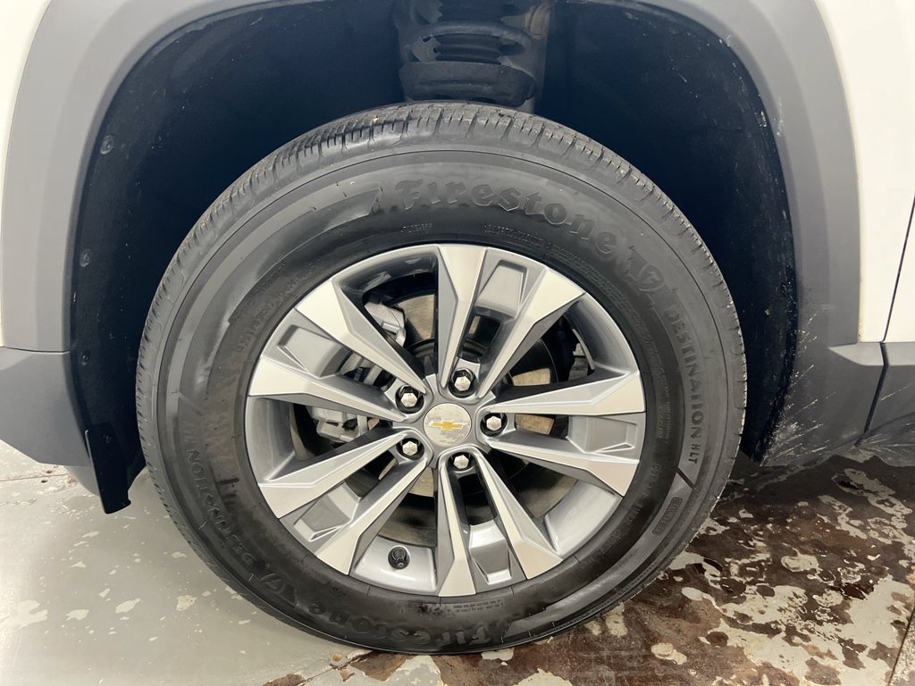 Used 2025 Chevrolet Equinox LT w/ Safety and Technology Package FWD image 27