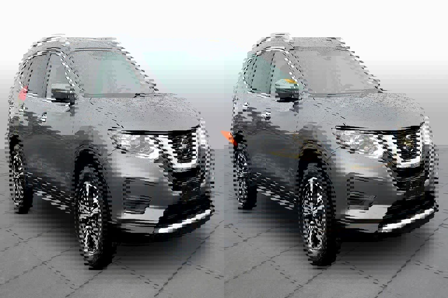 Used 2019 Nissan Rogue SV w/ Premium Package image 3