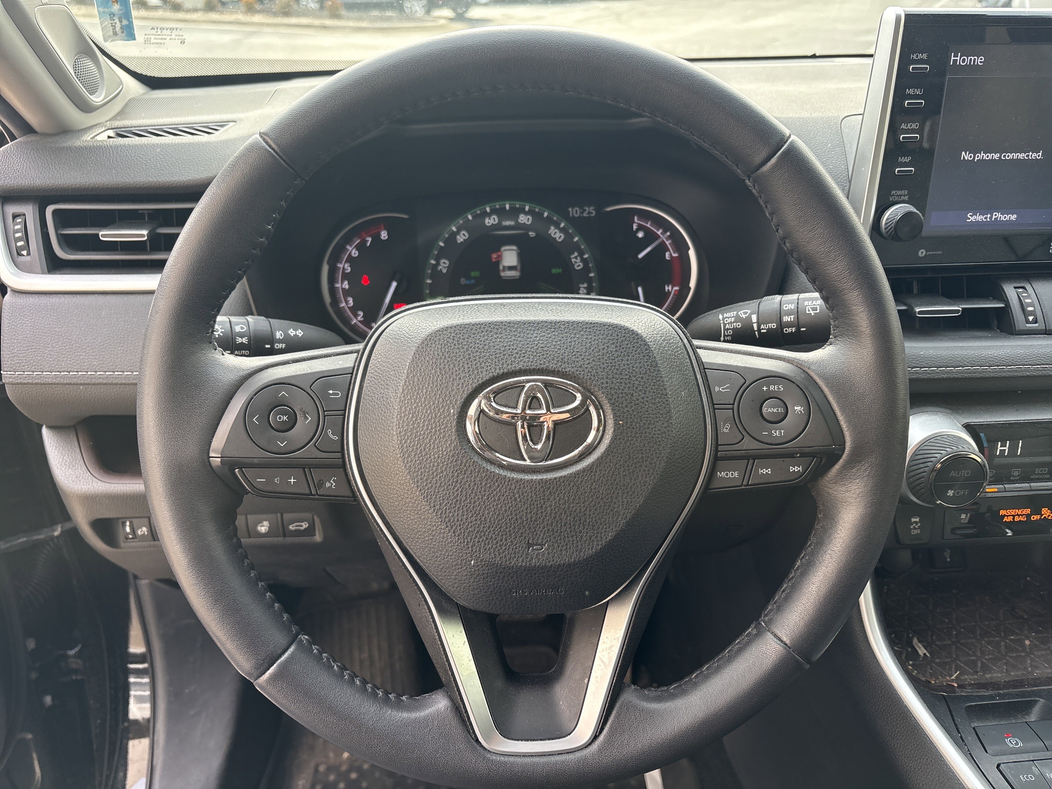 Used 2022 Toyota RAV4 Limited image 18