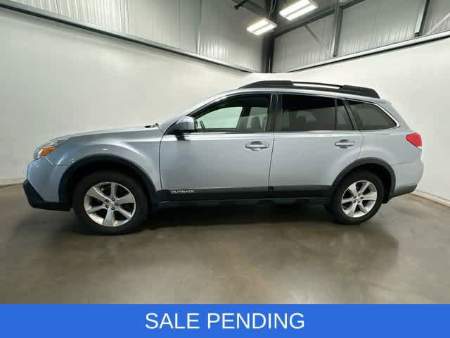 Used 2013 Subaru Outback 2.5i Limited AWD/4WD image 2