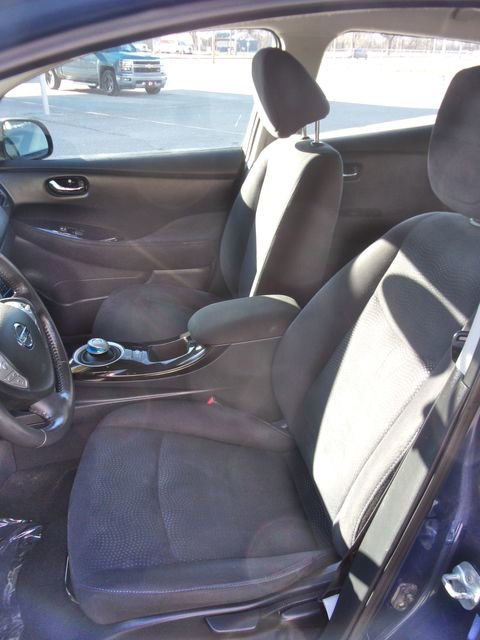 Used 2017 Nissan Leaf SV w/ Premium Package FWD image 22