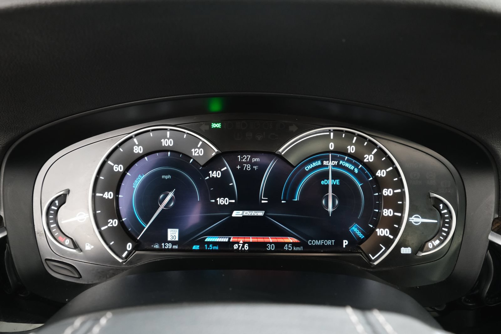Used 2019 BMW 530e xDrive w/ Premium Package AWD/4WD image 16