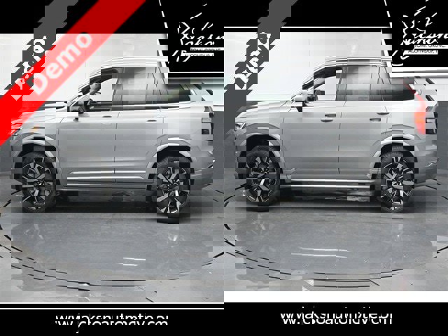 New 2025 Volvo XC90 B5 Core w/ Protection Package image 5