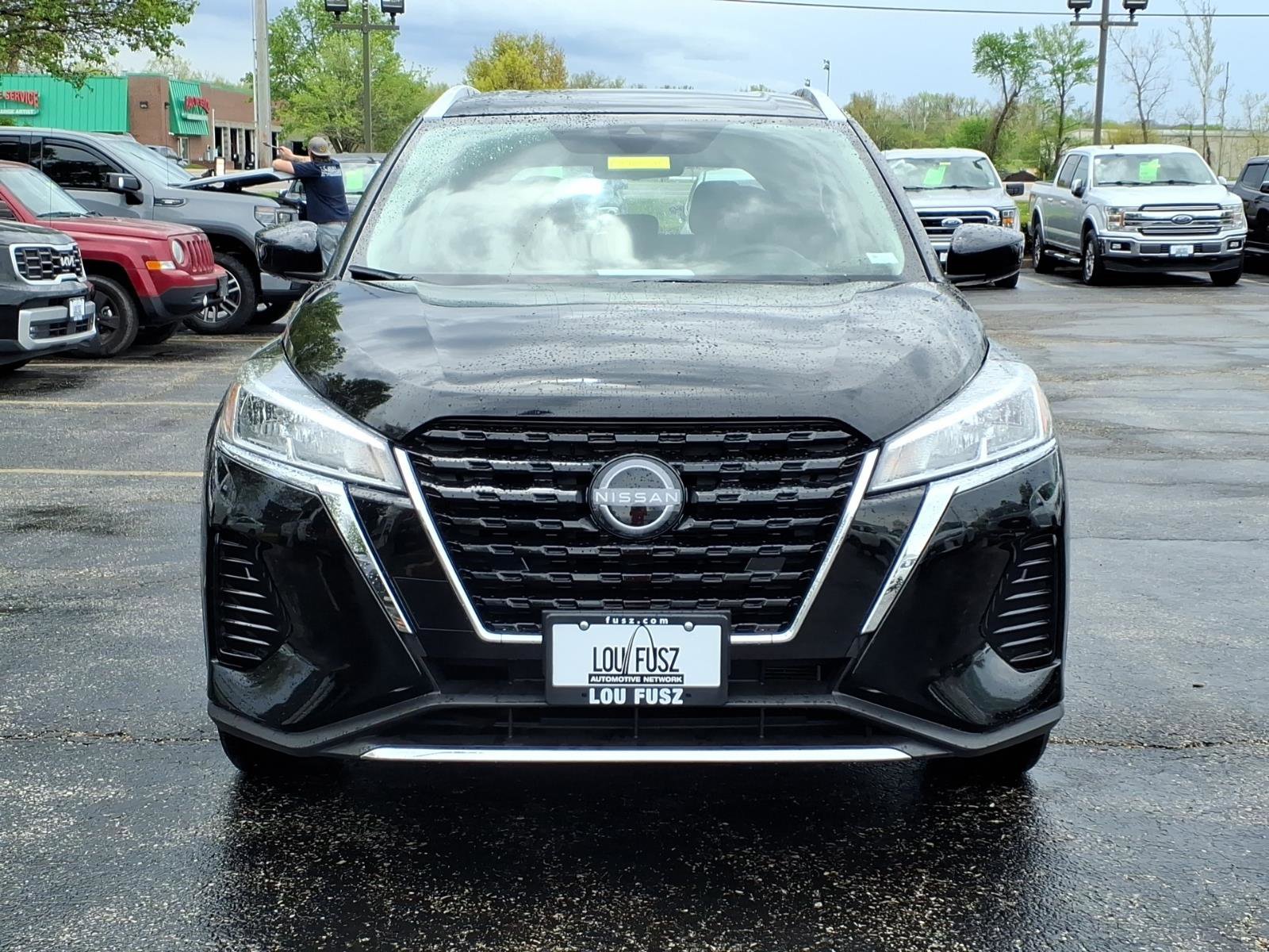 Used 2023 Nissan Kicks SV image 32