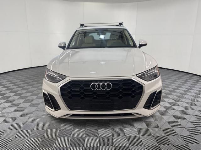 Used 2023 Audi Q5 2.0T Premium Plus w/ Premium Plus Package image 2
