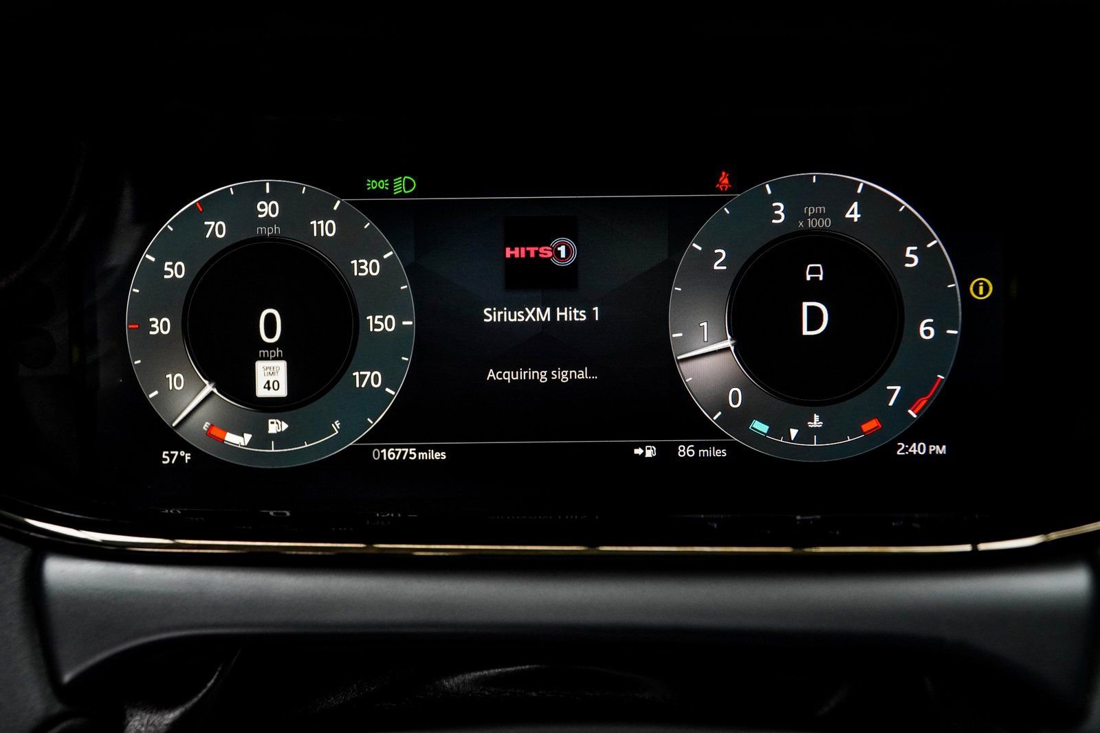 Used 2024 Land Rover Range Rover Evoque Dynamic SE image 31