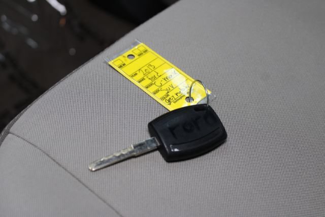 Used 2013 Ford C-MAX SE FWD image 14