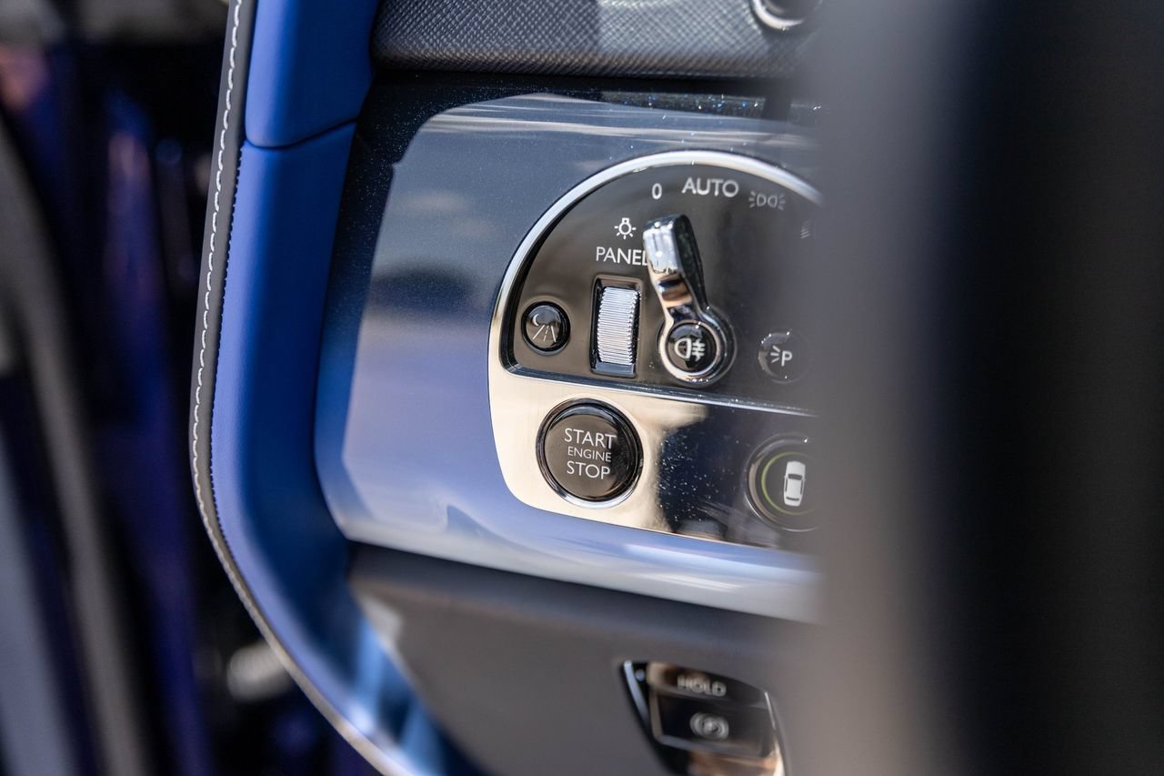 Certified 2024 Rolls-Royce Cullinan Black Badge AWD/4WD image 34