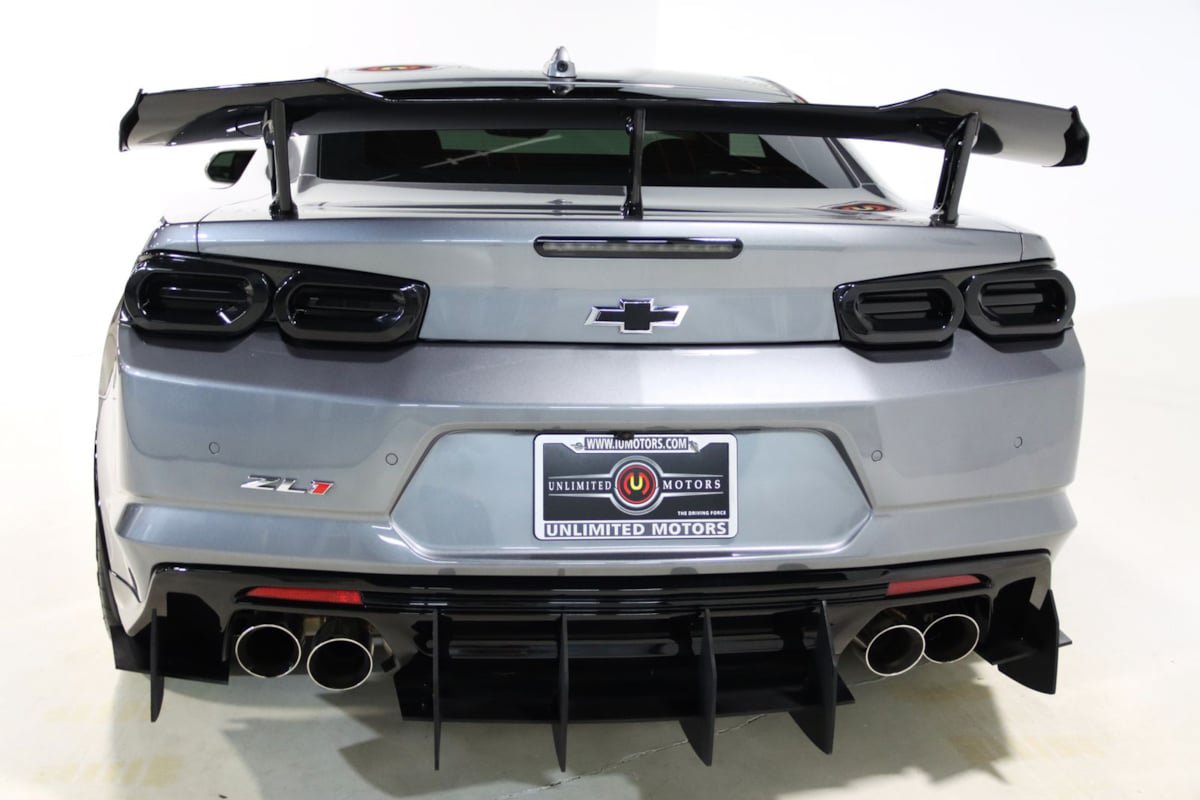 Used 2022 Chevrolet Camaro ZL1 RWD image 33