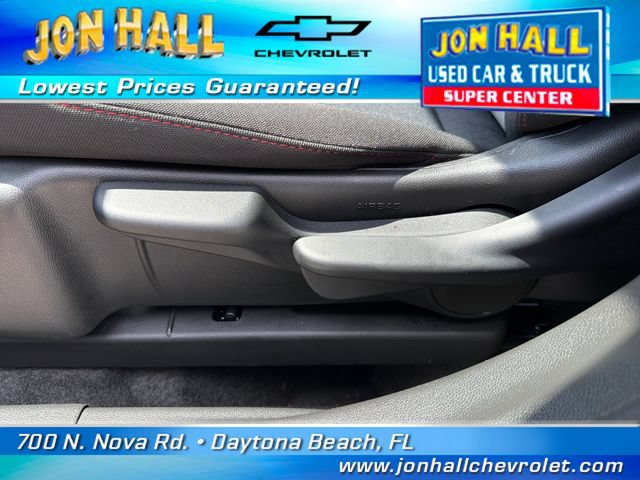 Used 2026 Chevrolet Trax RS FWD image 19