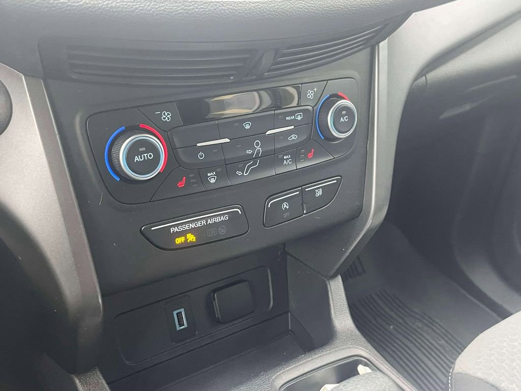 Used 2019 Ford Escape SE image 29