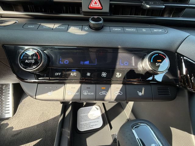 New 2026 Hyundai Elantra N FWD image 24