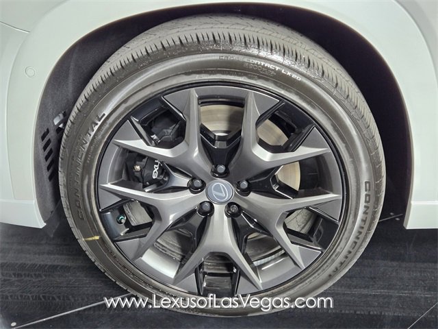 New 2026 Lexus TX 500h AWD image 9