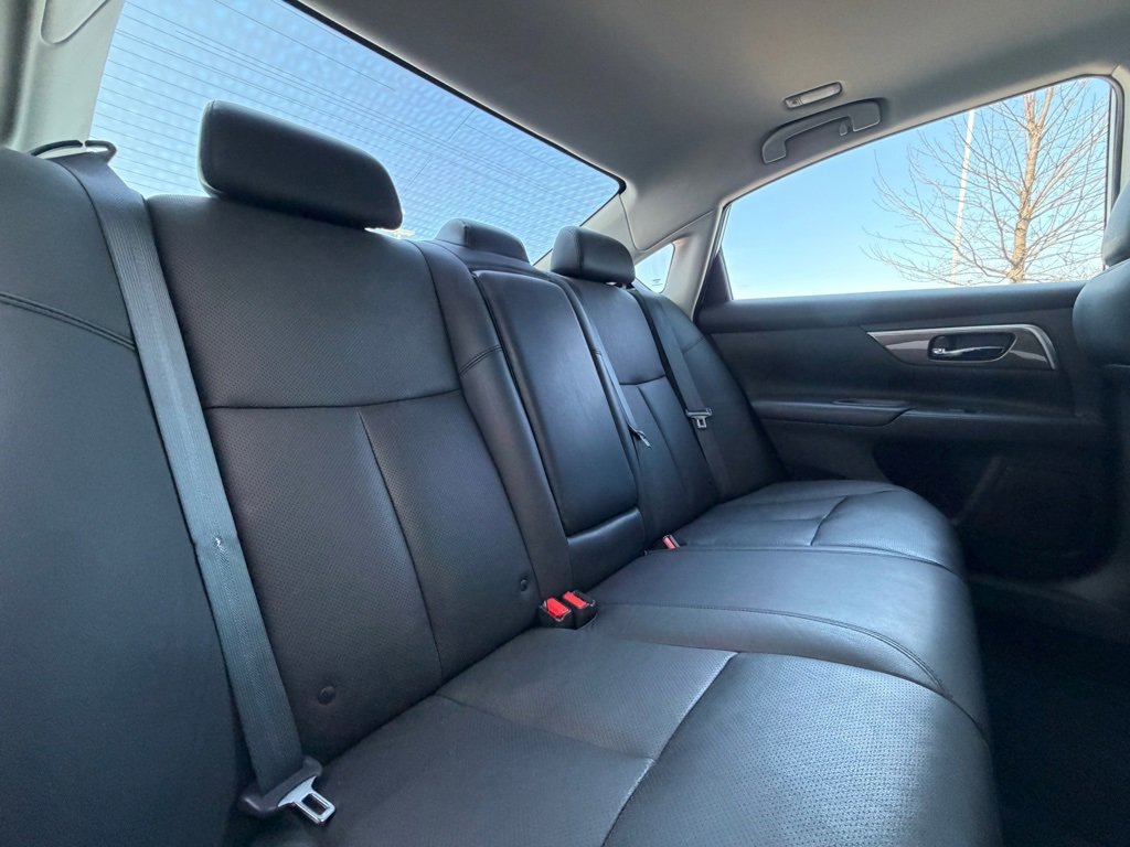 Used 2014 Nissan Altima 2.5 SL w/ Technology Package image 22