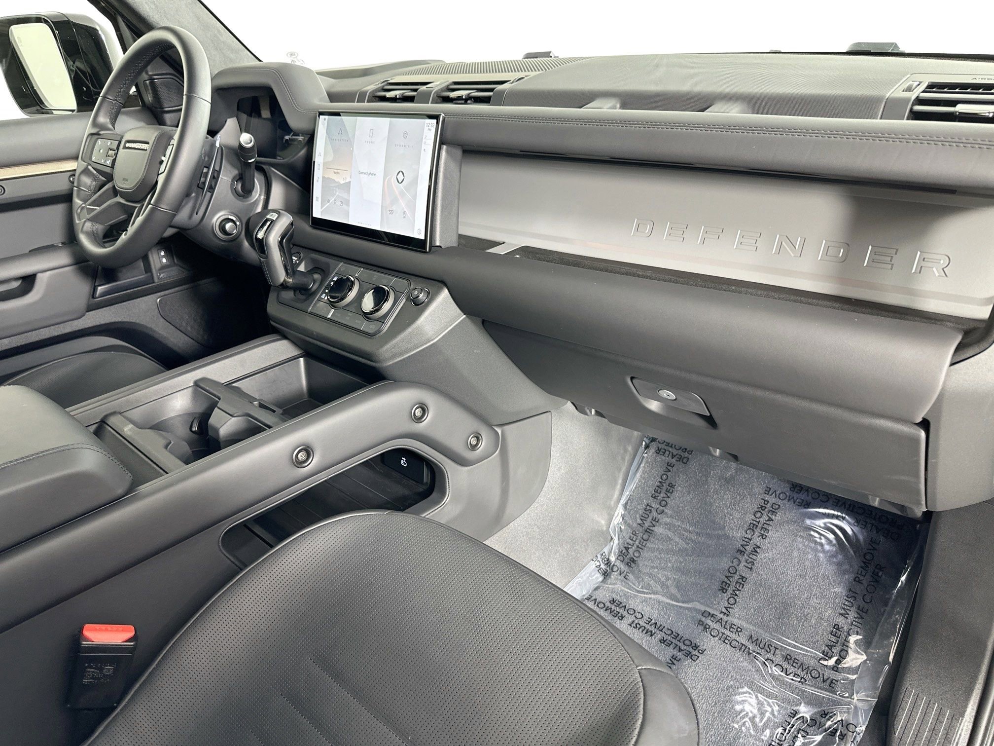 Used 2025 Land Rover Defender 110 image 28