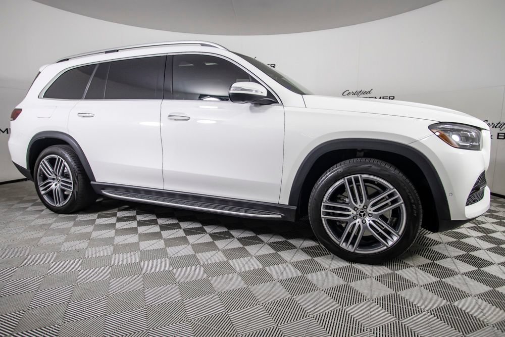 Used 2022 Mercedes-Benz GLS 450 4MATIC image 2